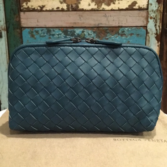 Bottega Veneta Handbags - Bottega Veneta NEW MakeUp Case/ Clutch (deep Teal)
